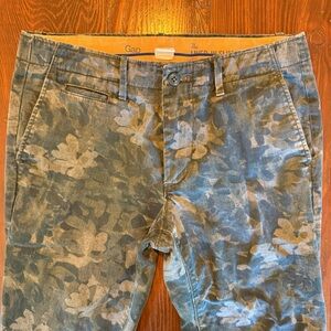 GAP Green Flower Chinos Mens